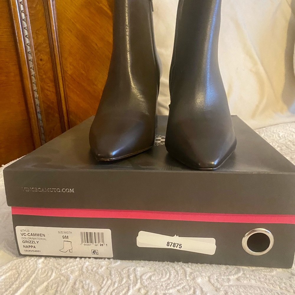 Vince Camuto Cammen Boots NW with box